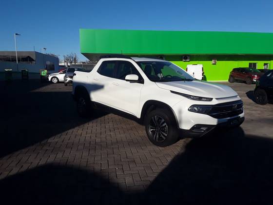 FIAT TORO 1.3 TURBO 270 FLEX FREEDOM AT6 FIAT TORO 1.3 TURBO 270 FLEX FREEDOM AT6